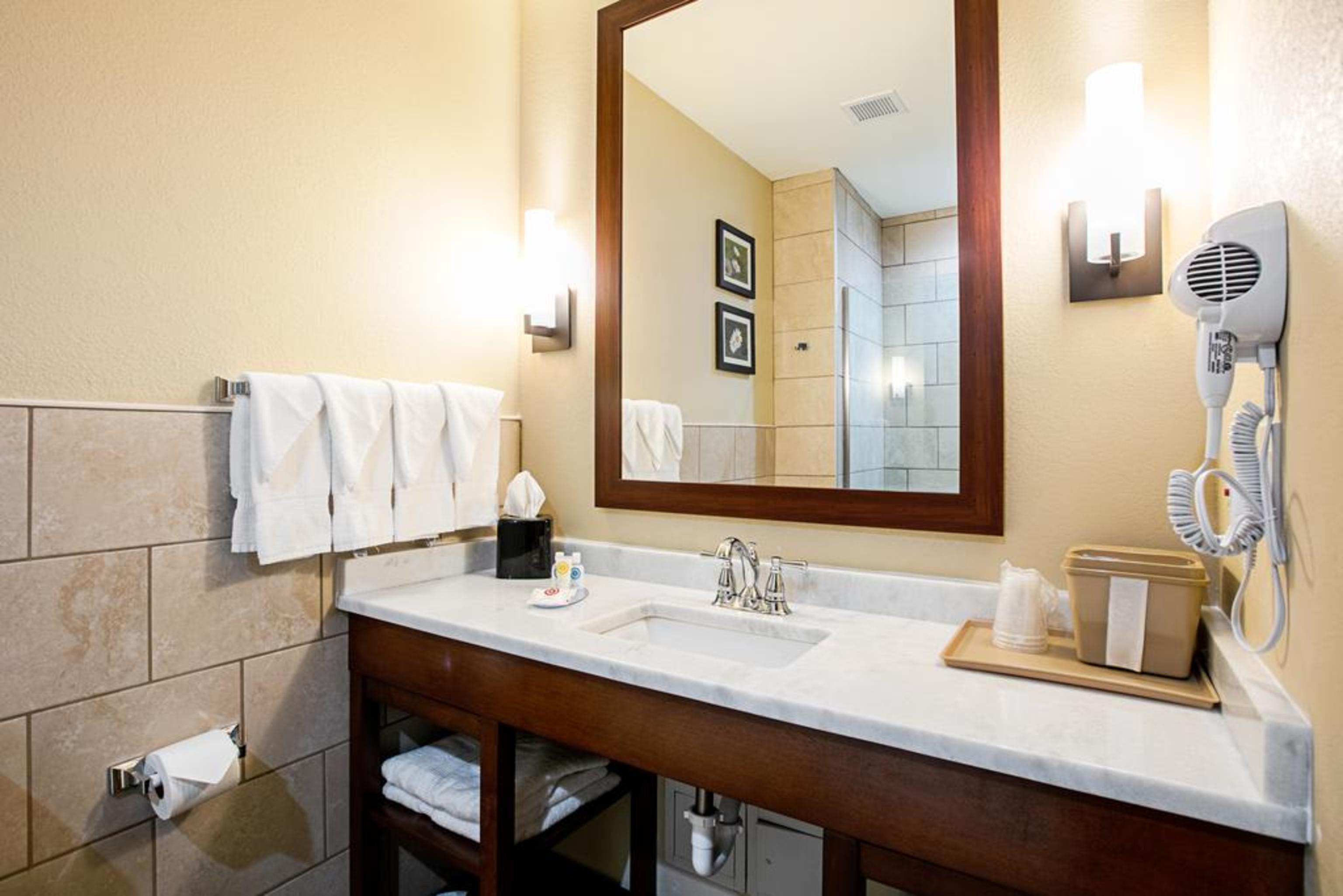 Comfort Suites Fishkill Near Interstate 84 Εξωτερικό φωτογραφία